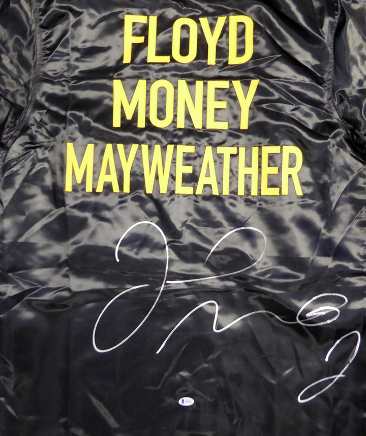 Floyd Mayweather Jr. Signed Black Boxing Robe Beckett BAS