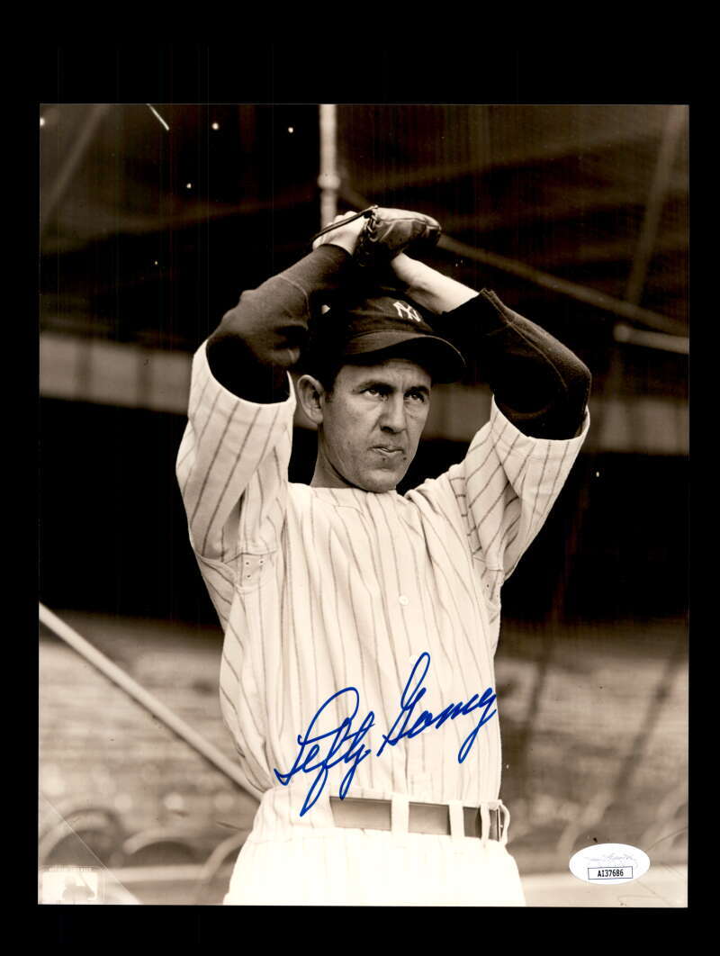 Lefty Gomez JSA Coa Signed  8x10 Photo Autograph Yankees
