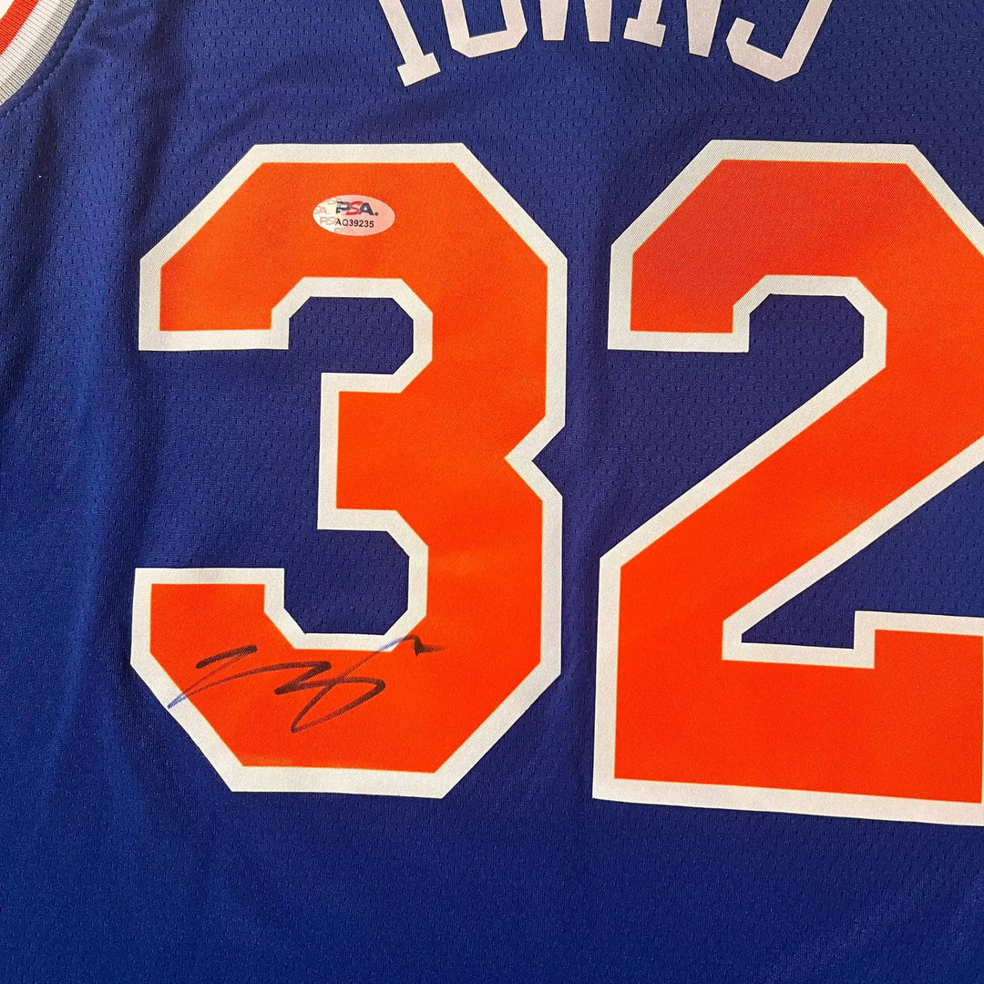 Karl-Anthony Towns Signed Jersey PSA New York Knicks Autographed