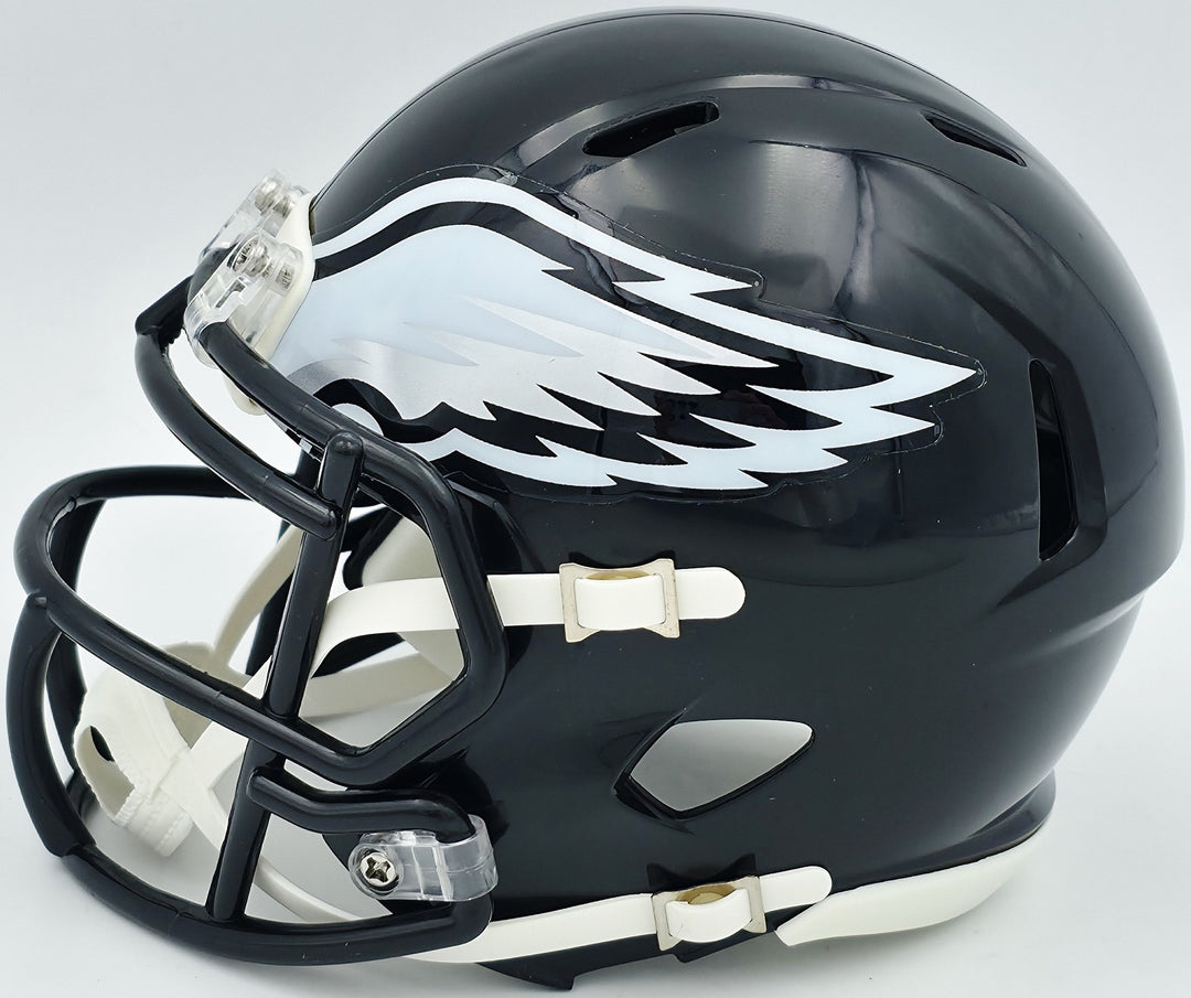Michael Vick Signed Eagles 2022 Alternate Black Speed Mini Helmet Beckett Wit