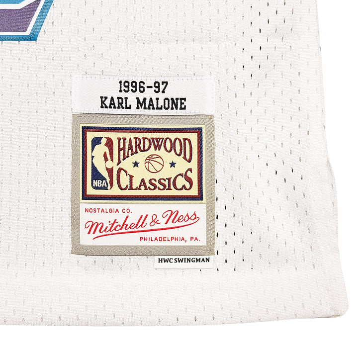 Jazz Karl Malone Signed White Authentic Mitchell & Ness Jersey Size XL Beckett