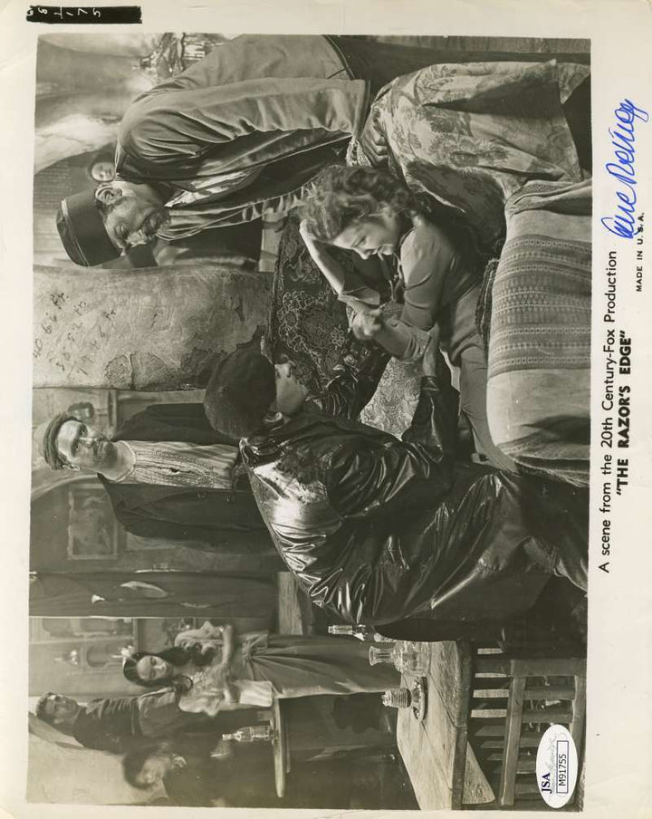 Gene Tierney Vintage Signed Jsa 8x10 Photo Authenticated Autograph