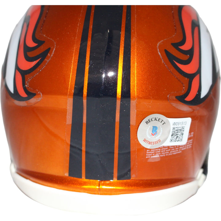 Terrell Davis Signed Denver Broncos Flash HOF Mini Helmet Beckett 42225