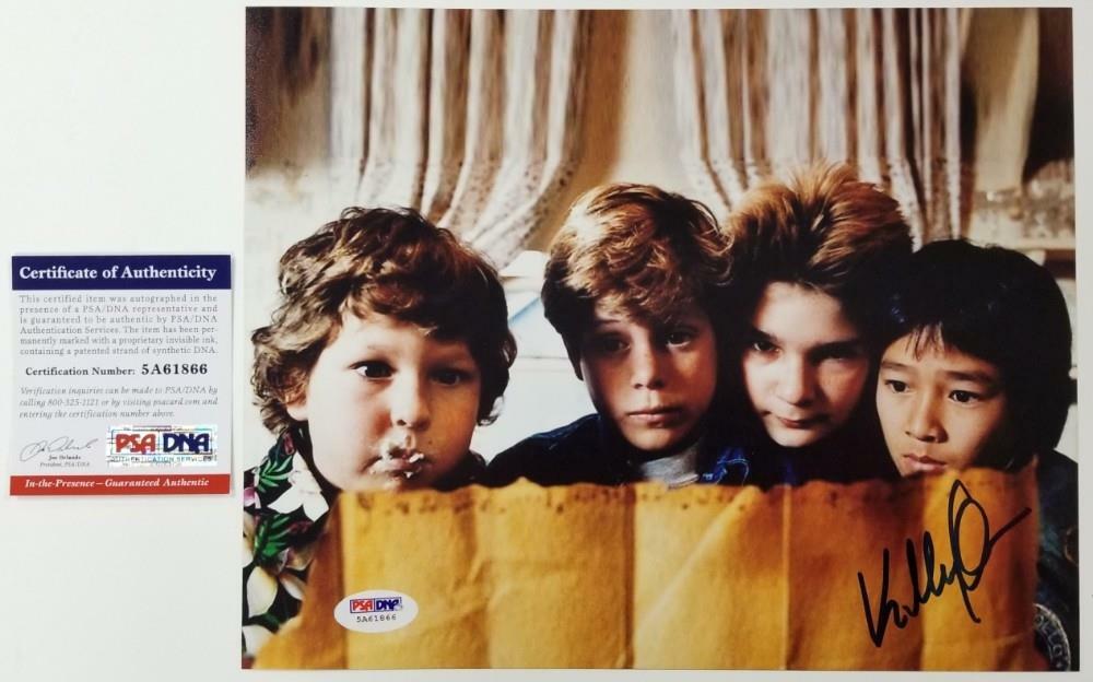 Jonathan Ke Quan signed Goonies 8x10 Photo Data Autograph ~ PSA/DNA COA