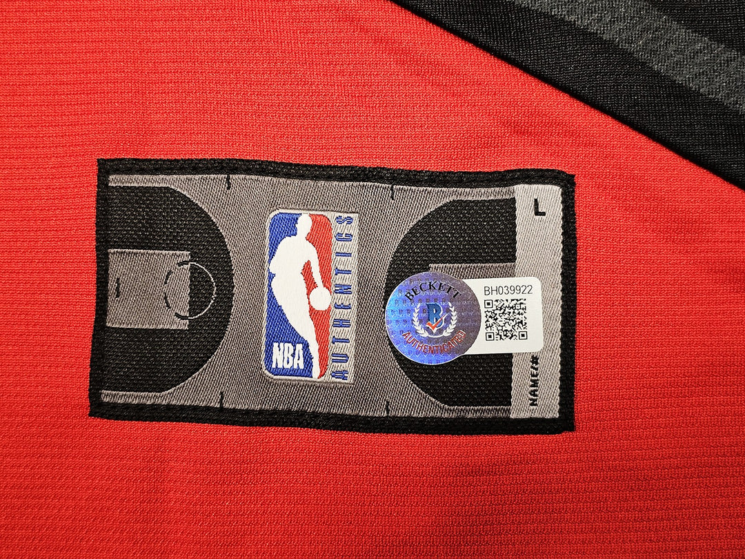 Portland Trailblazers Damian Lillard Signed Red Fanatics Jersey Size L Beckett