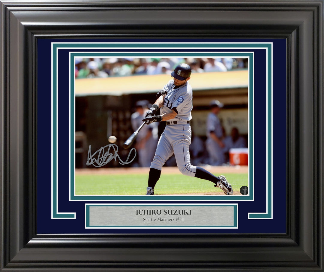 Ichiro Suzuki Signed Framed 8x10 Photo Seattle Mariners IS Holo