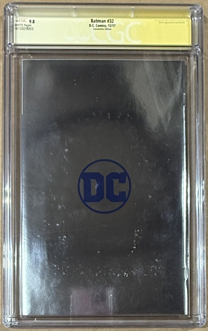 Ben Affleck Autographed Batman NYCC Convention Foil Variant SS #32 CGC 9.8 56597