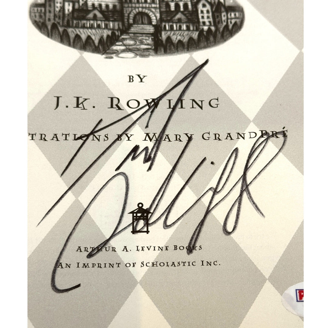 Daniel Radcliffe Signed Harry Potter Sorcerer’s Stone 1st Edition 1998 PSA COA