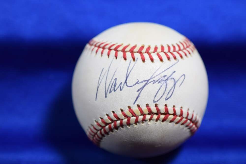 Wade Boggs PSA DNA Autograph American League OAL Signed Baseball Red Sox