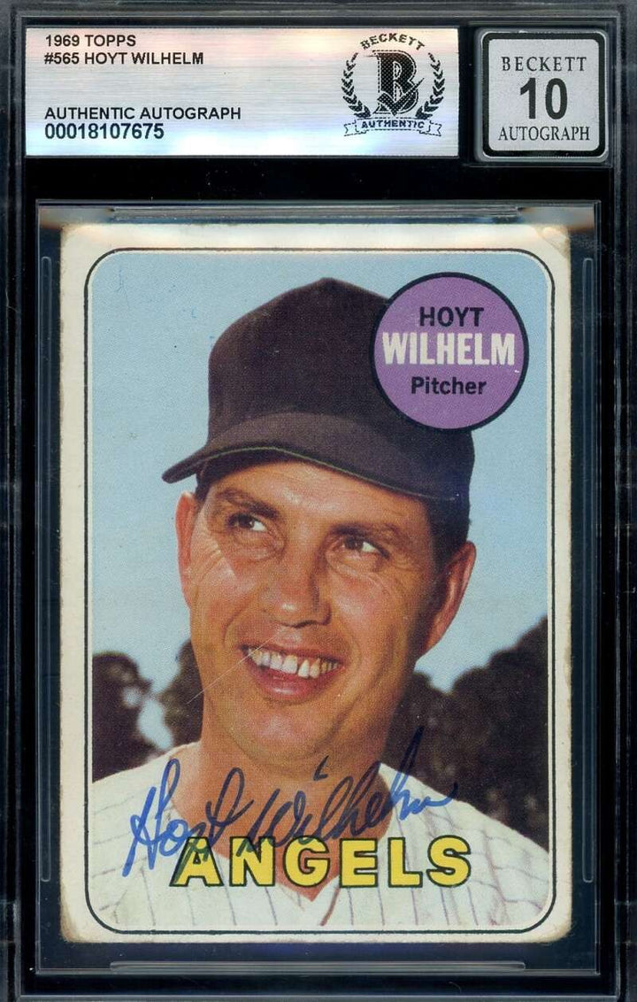 Hoyt Wilhelm Gem Mint 10 Beckett BAS Signed 1969 Topps Autograph