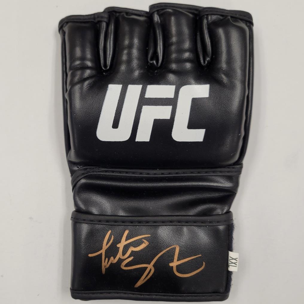 Tatiana Suarez signed UFC Glove MMA Autograph (A) ~ Beckett BAS Hologram