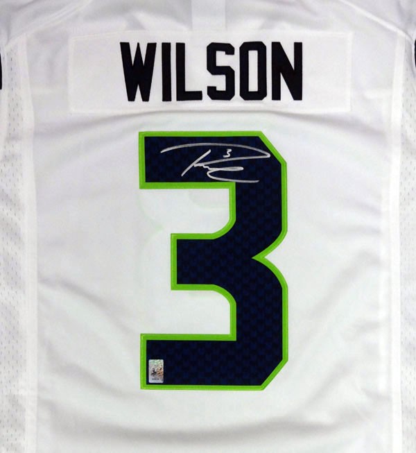 Seattle Seahawks Russell Wilson Signed White Nike Twill Jersey Size L RW Holo