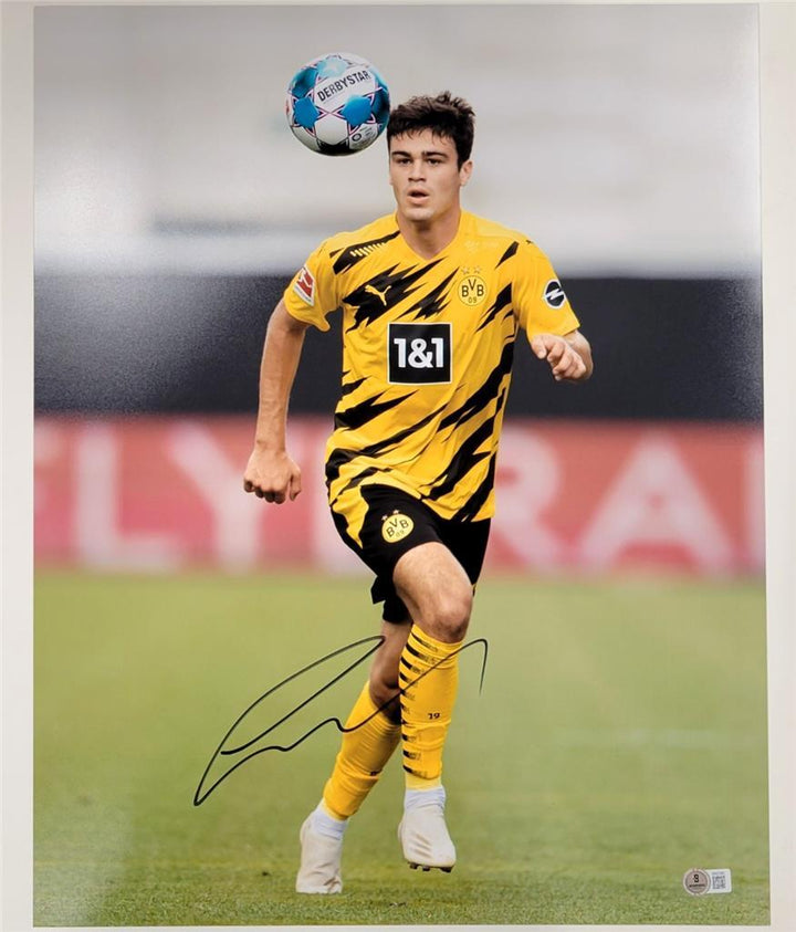Giovanni Reyna signed Borussia Dortmund 16x20 photo auto USMNT ~ Beckett BAS