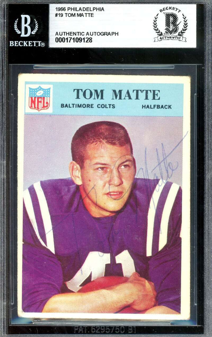 Tom Matte Beckett BAS Signed 1966 Philadelphia Gum Autograph