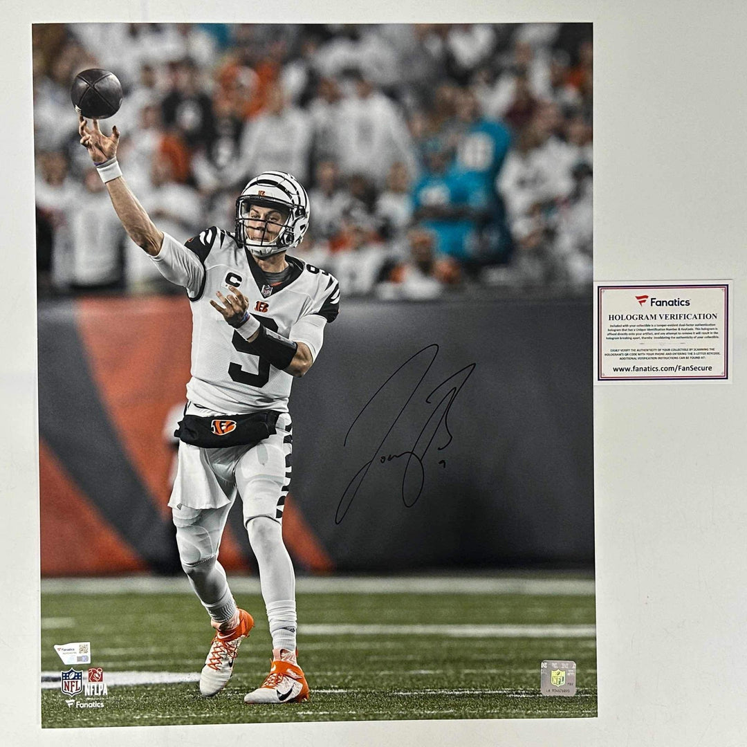 Autographed/Signed Joe Burrow Cincinnati Bengals 16x20 Photo Fanatics COA #2