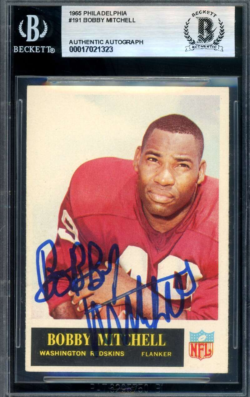 Bobby Mitchell Beckett BAS Signed 1965 Philadelphia Gum Autograph