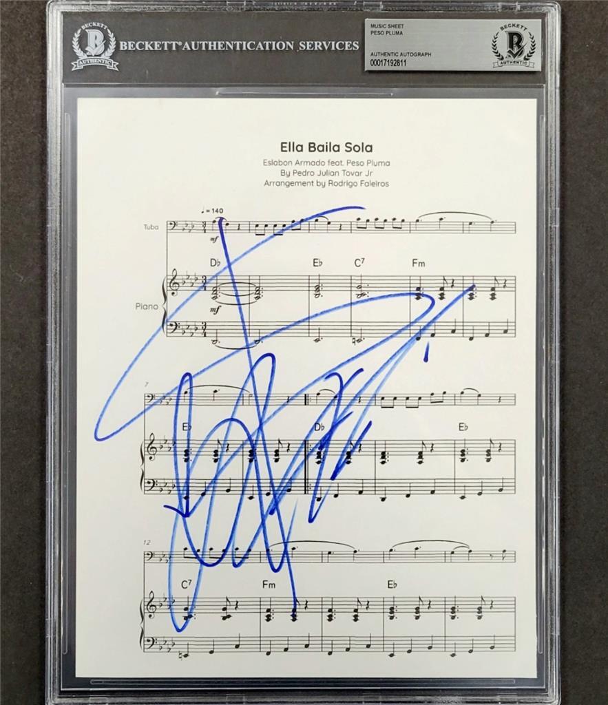 Peso Pluma signed Ella Baila Sola 8x10 music sheet autograph (A)~ Beckett BAS