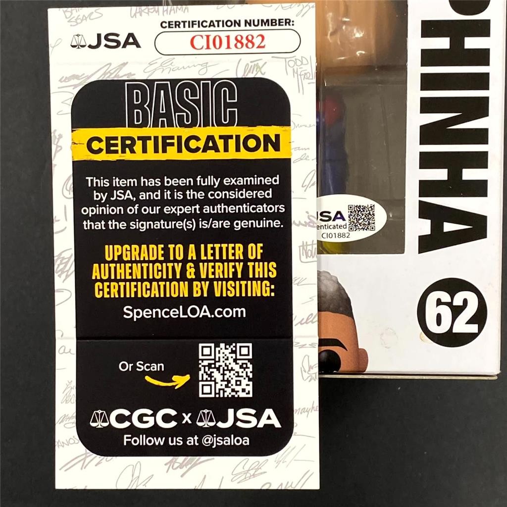 Raphinha signed FC Barcelona Funko Pop! 62 Brazil Star Barca autograph (C) ~ JSA