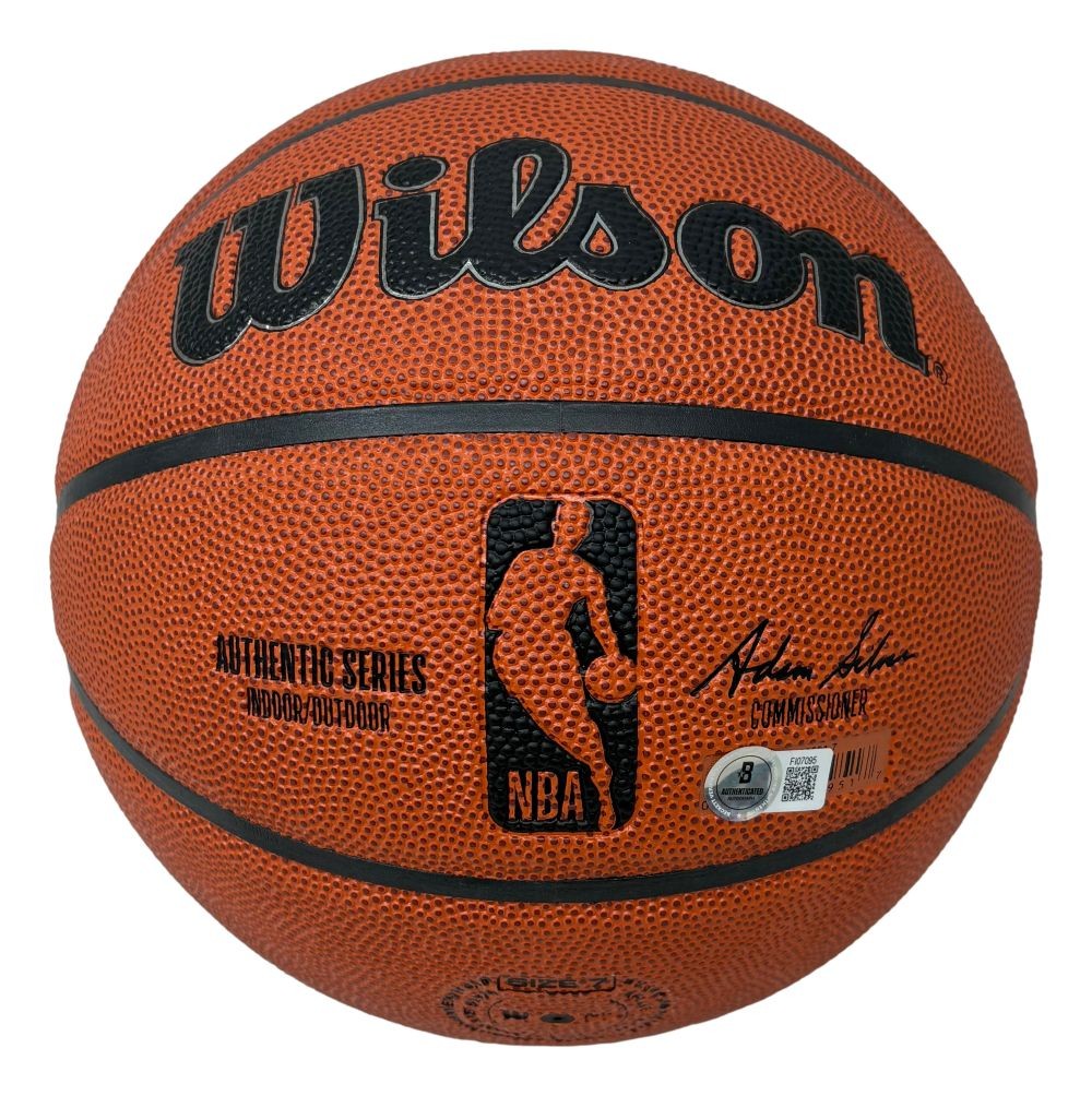 Julius Dr. J Erving Philadelphia 76ers Signed Wilson I/O Basketball BAS