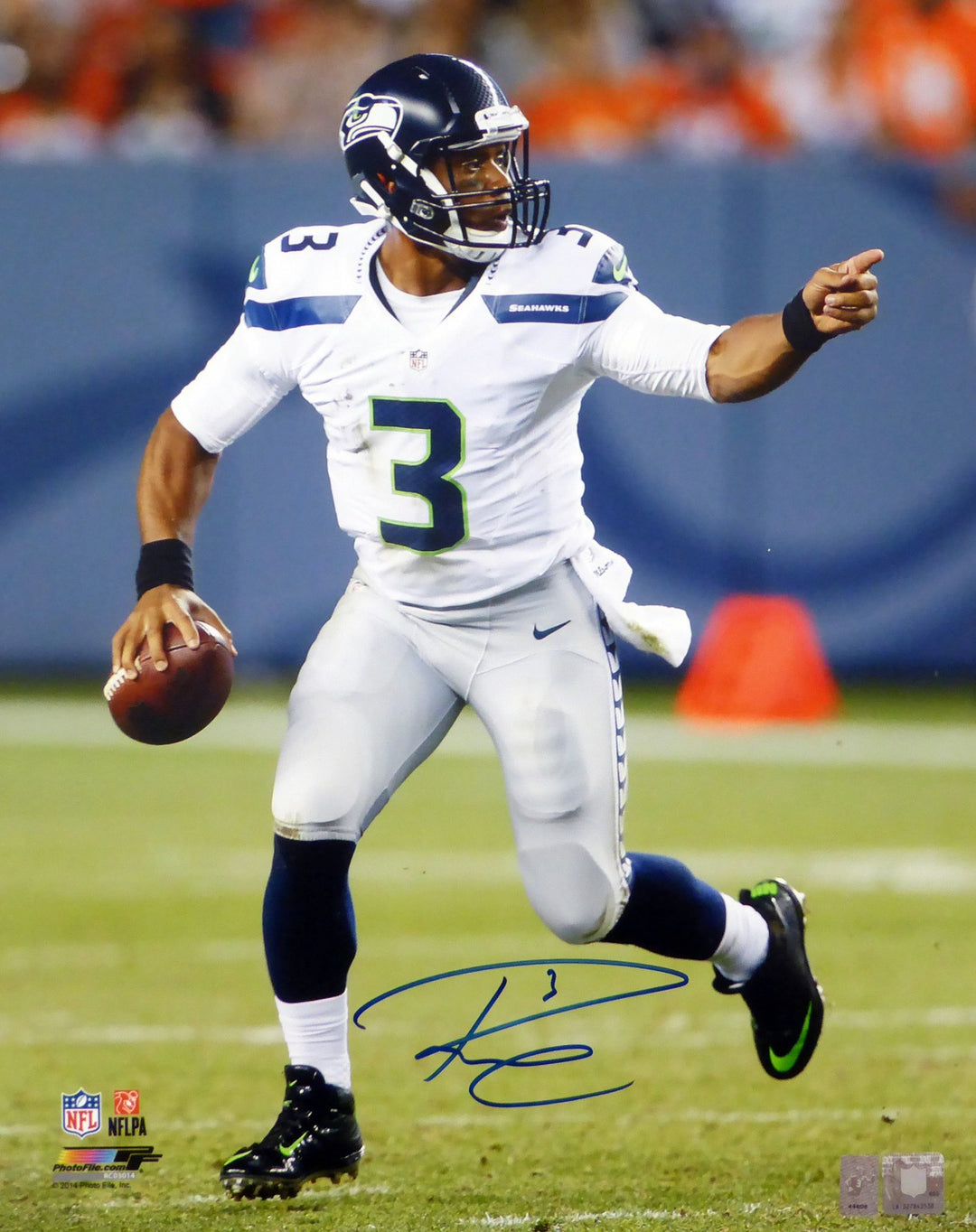 Russell Wilson Autographed Signed 16x20 Photo Seattle Seahawks RW Holo