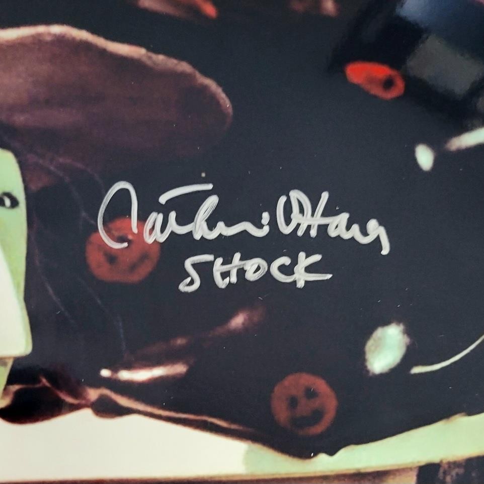 Catherine O'Hara Signed "Shock" Nightmare Before Christmas 16x20 Photo auto PSA