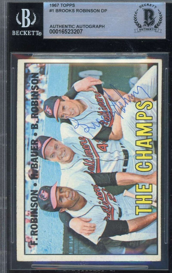 Brooks Robinson Beckett BAS Signed 1967 Topps Autograph