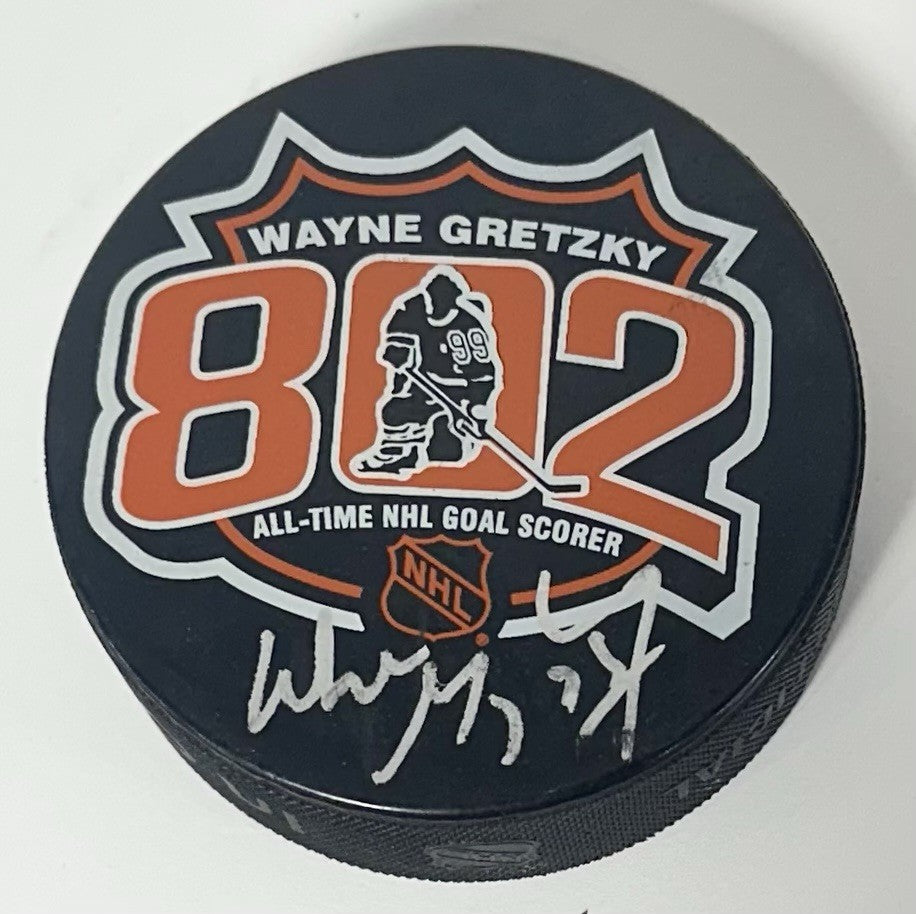 Wayne Gretzky Signed 802 All Time Goal Puck /99 Auto W/ Case Kings UDA COA HOF