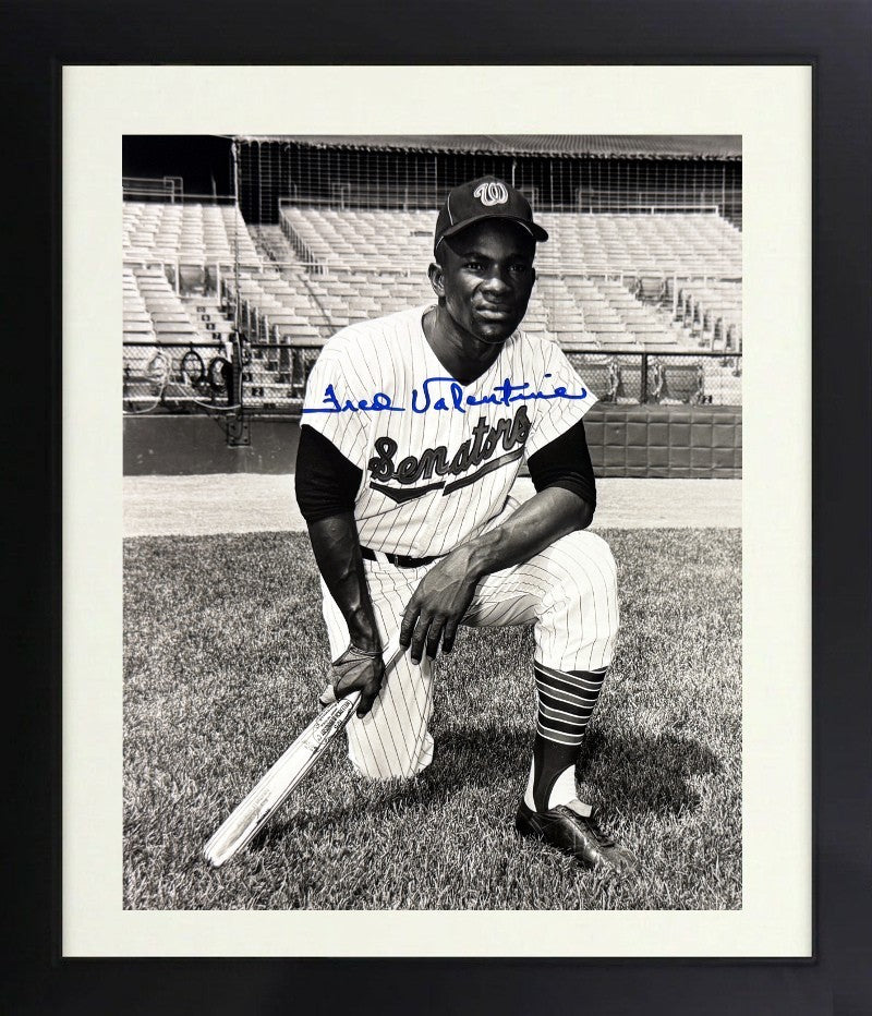 Fred Valentine signed Washington Senators B&W 8x10 Photo Framed-COA/Show Ticket