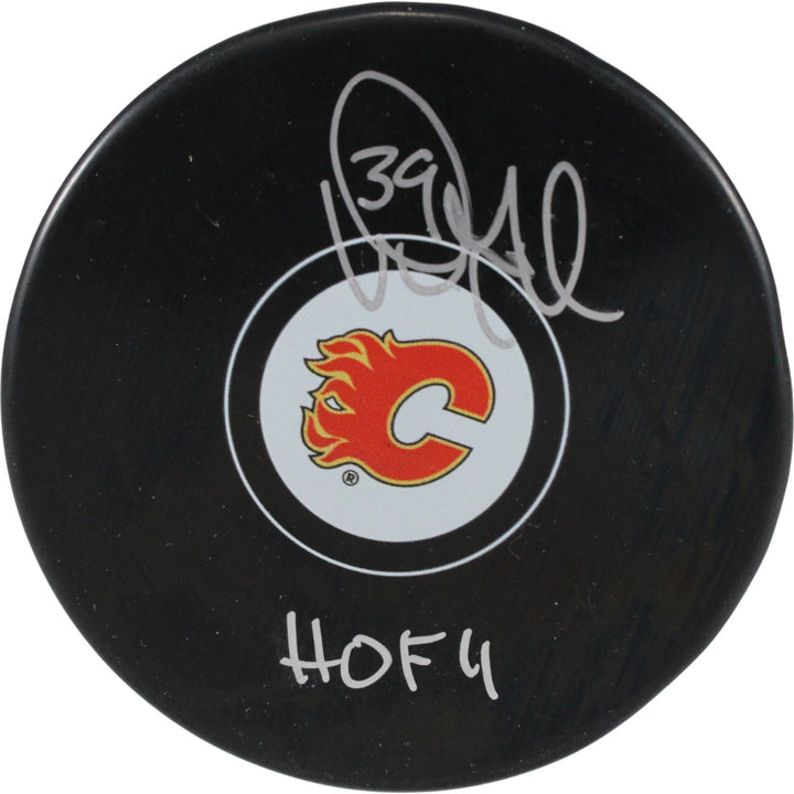 Doug Gilmour Autographed/Signed Calgary Flames Logo Puck HOF JSA 53956