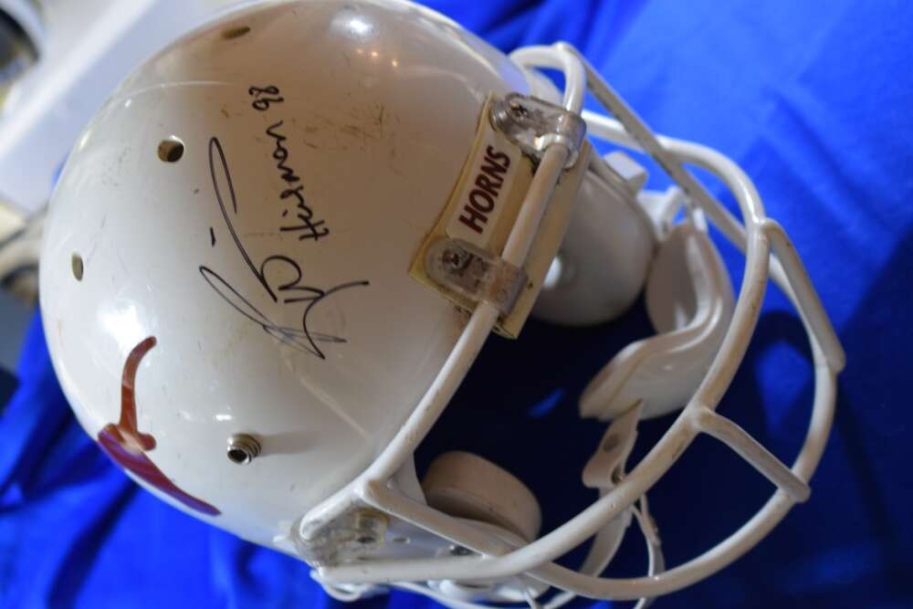 Ricky Williams Beckett BAS Autograph Texas Longhorns Game Used Helmet Signed