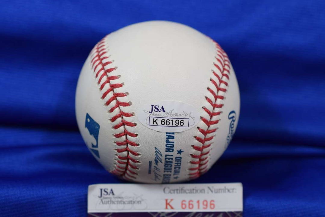 Omar Vizquel JSA Coa Autograph Major League Signed Baseball