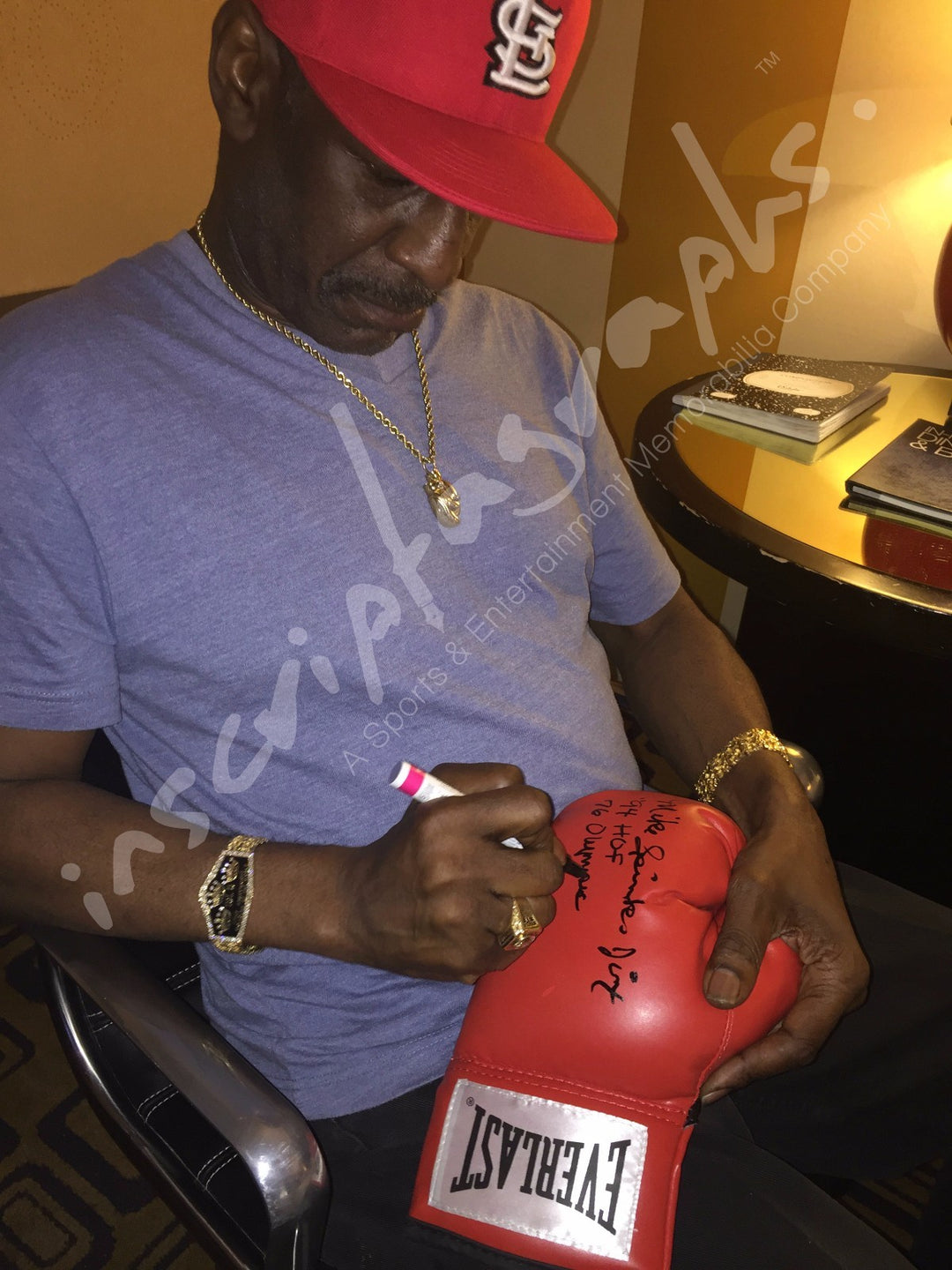 Michael Spinks Signed Glove Inscribed COA Inscriptagraphs Leon Boxing Mike Tyson