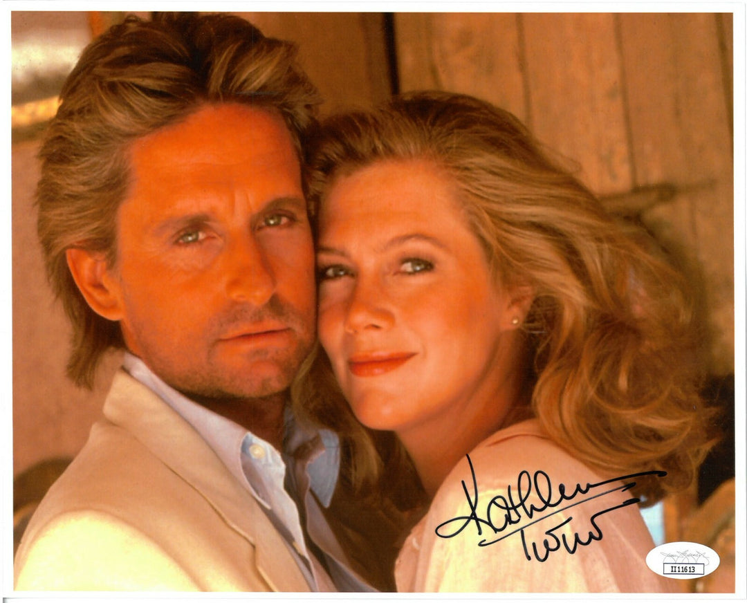 Kathleen Turner signed 1985 The Jewel of the Nile 8x10 Photo Michael Douglas JSA