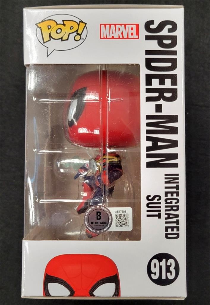 Tobey Maguire signed Spider-Man Integrated Suit Funko Pop 913 ~ Beckett BAS