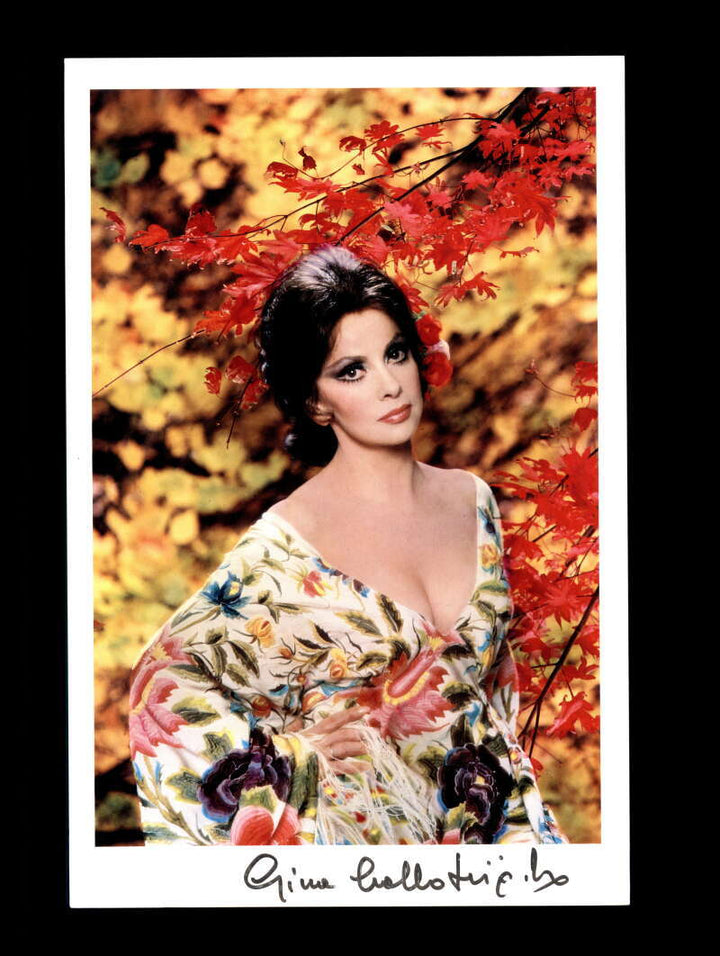 Gina Lollobrigida PSA DNA Cert Signed 7x10 Photo Autograph