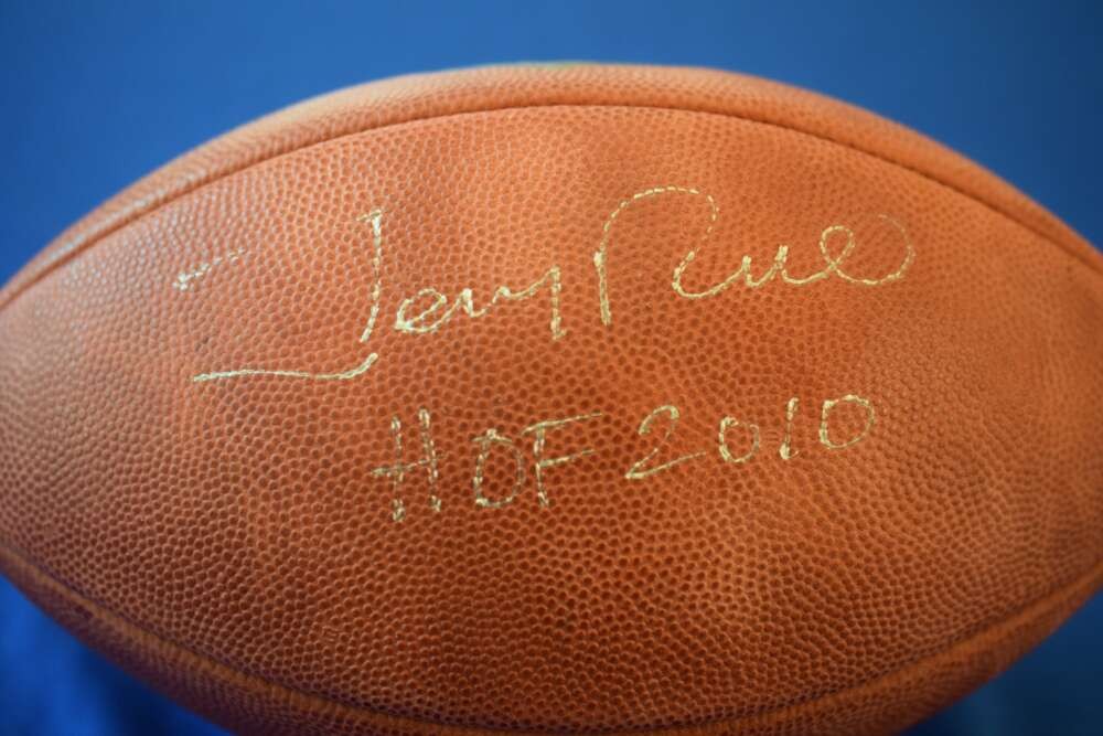 Jerry Rice JSA Coa Autograph Official NFL Signed Football HOF 2010