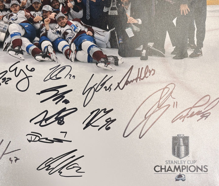 Colorado Avalanche 18 sigs Autographed 16x20 Photo SC Champs Fanatics 56603