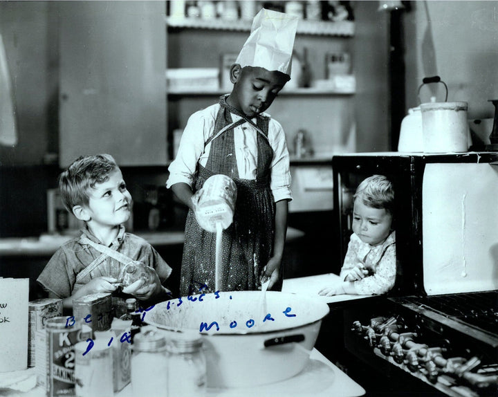 Dick/Dickie Moore signed Our Gang/The Little Rascals B&W 8x10 Photo- Pristine