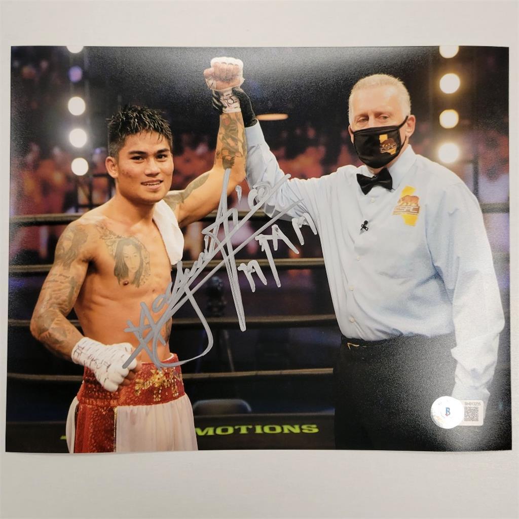 Mark Magsayo signed Boxing 8x10 photo #4 autograph (B) ~ Beckett BAS Holo