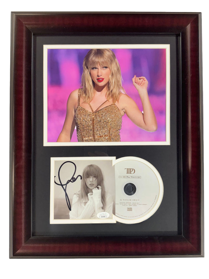 Taylor Swift Signed Framed 16x20 CD Photo Album The Manuscript Auto JSA COA
