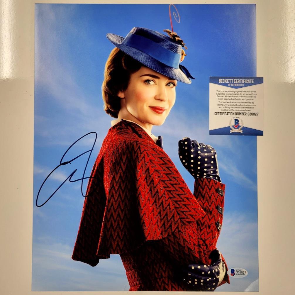 Emily Blunt signed Mary Poppins 11x14 Photo autograph ~ Beckett BAS COA