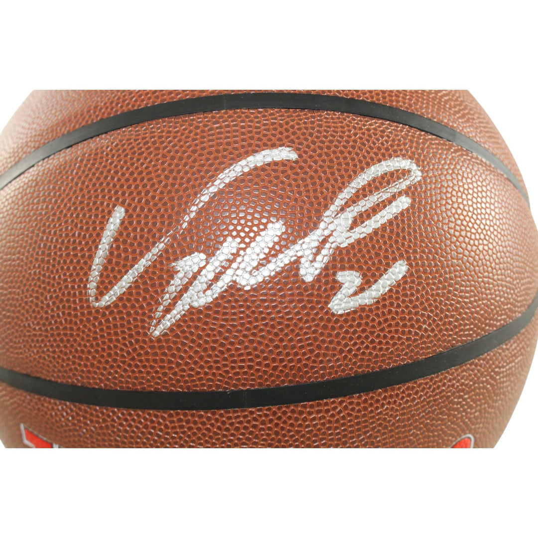 Dominique Wilkins Autographed/Signed Atlanta Hawks Basketball Beckett 54252