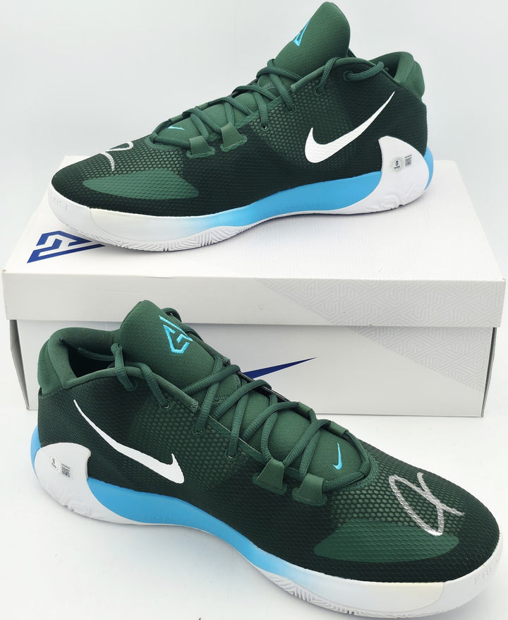 Giannis Signed 2021 PE Promo Nike Zoom Freak 3 Shoes Size 17 BAS Witness