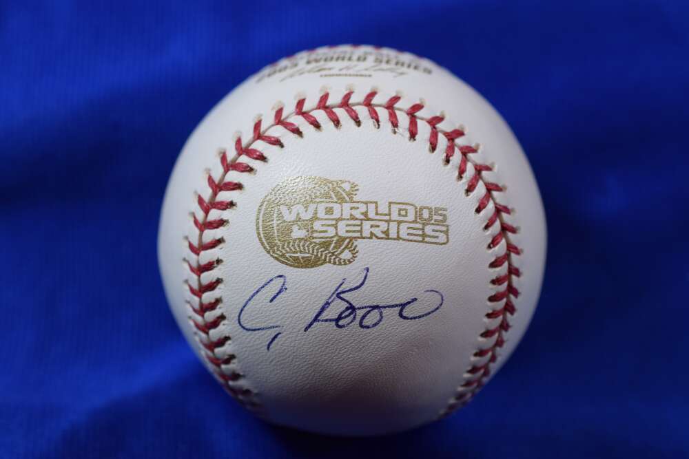Eric Hinske PSA DNA Autograph 2005 World Series Signed Baseball