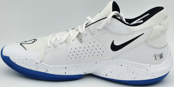 Giannis Auto 2021 (PE) Promo Duke Nike Zoom Freak 2 Game Shoes Size 16 Beckett