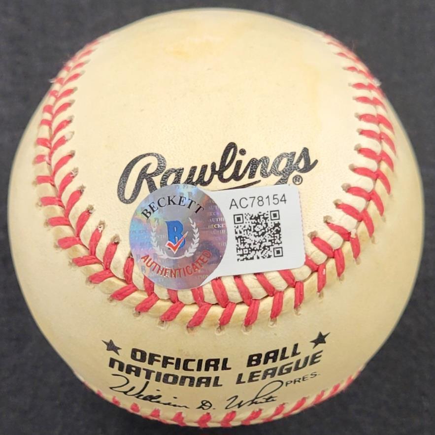 Willie Mays signed Official National NL Baseball autograph Giants ~ Beckett BAS