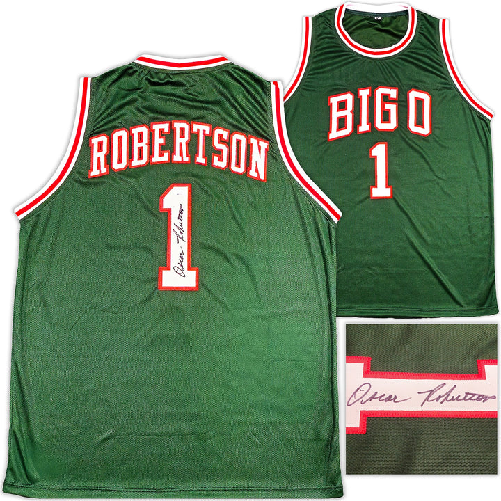 Milwaukee Bucks Oscar Robertson Autographed Signed Green Jersey JSA