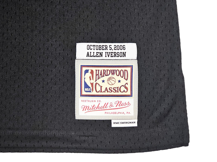 76ers Allen Iverson Auto Black Auth Mitchell Ness 06 HWC Swingman Jersey XXL BAS