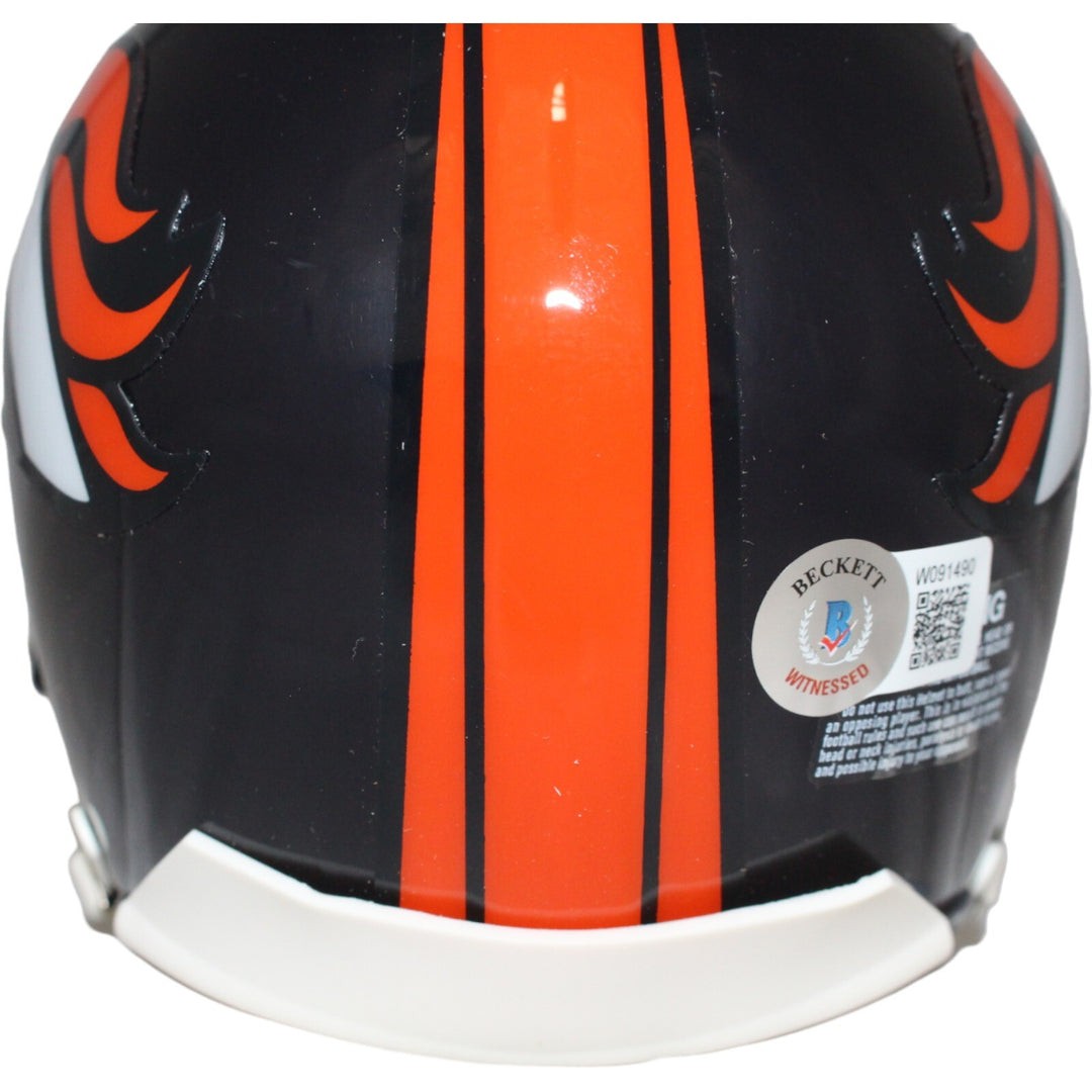 Terrell Davis Signed Denver Broncos VSR4 HOF Mini Helmet Beckett 42228