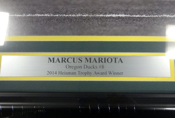 Marcus Mariota Signed Framed 16x20 Photo Oregon Ducks MM Holo